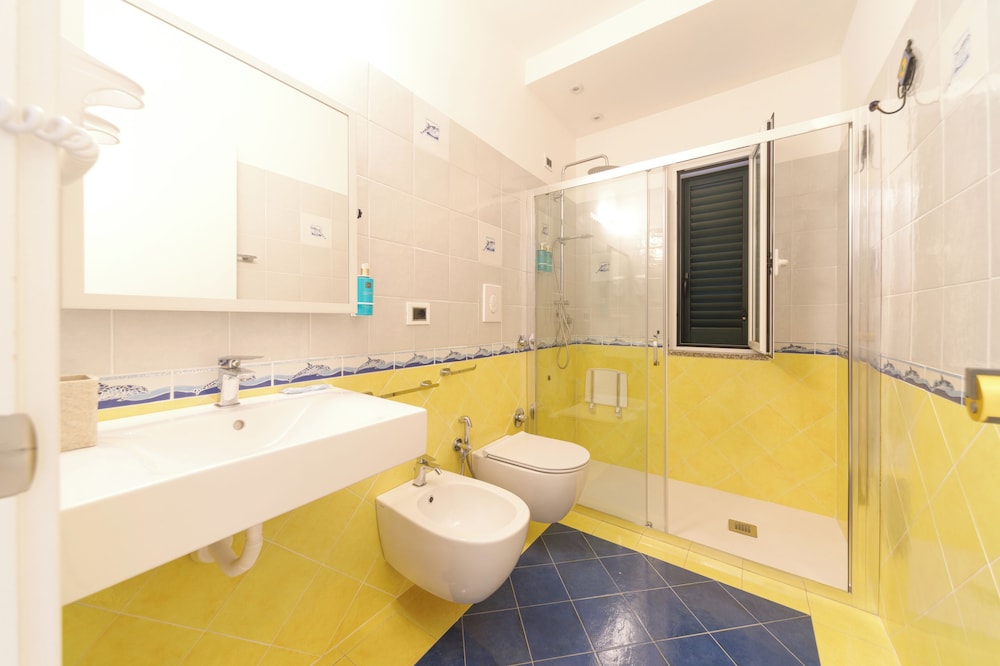 Villa Maredona Hotel 40/41