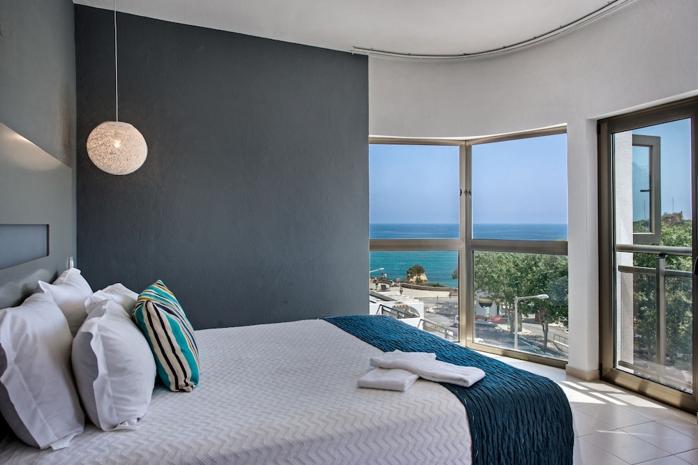Carvi Beach Hotel 47/78