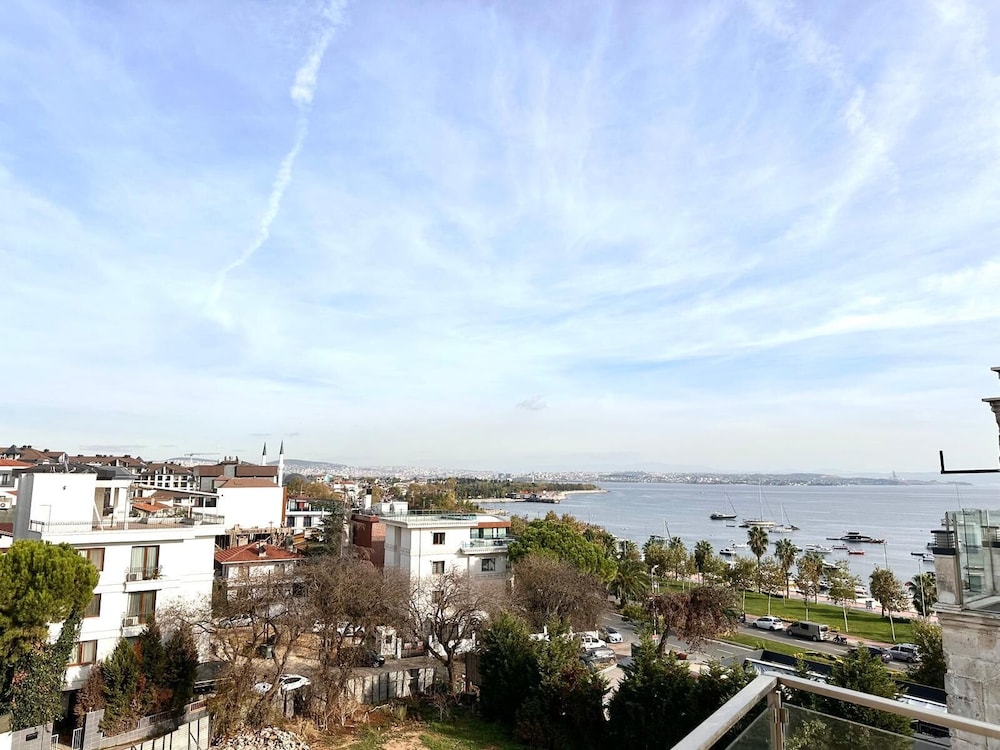 Tuzla Hill Suites 30/33