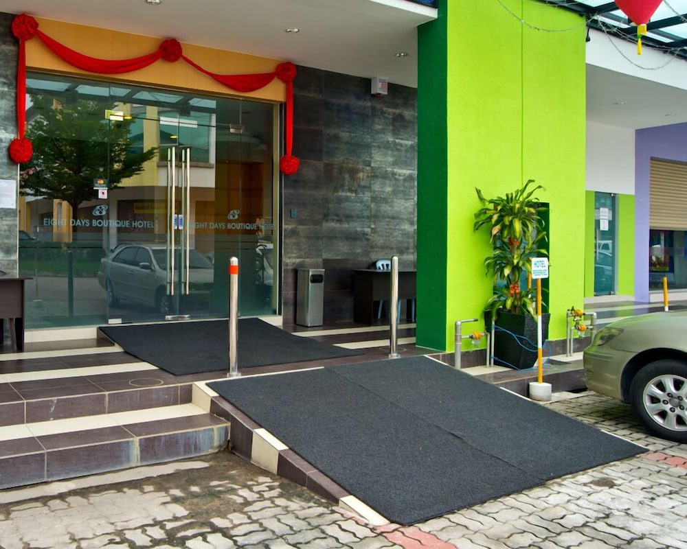Eight Days Boutique Hotel @ Impianemas Skudai 46/47