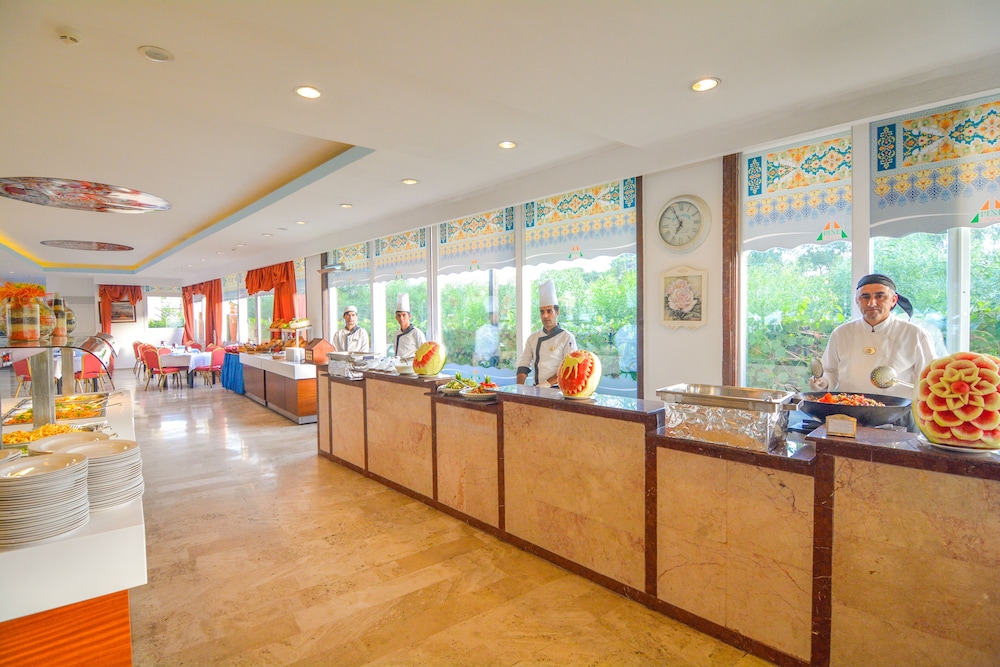 Pine House Hotel 4/50