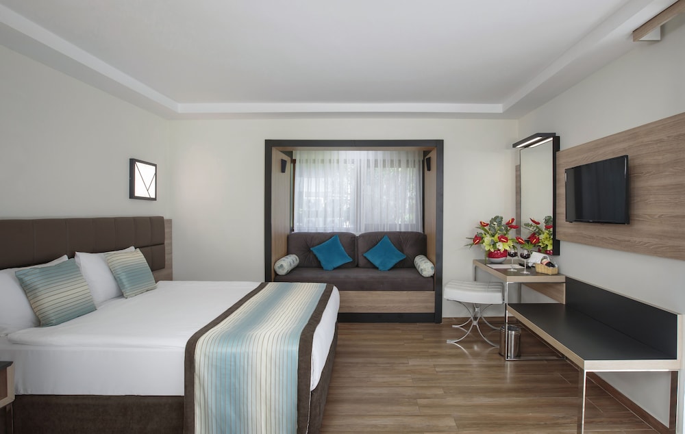 ROOM, DOUBLE BED, GARDEN VIEW, GARDEN AREA