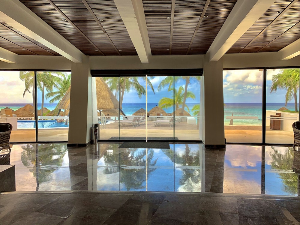 swimming pool spa