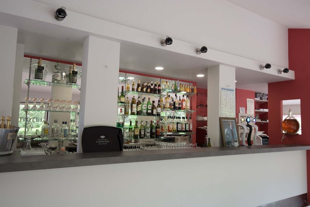 HOTEL DE L'ARTIERE 20/24