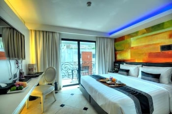 Skye Hotel Bangkok 11/58
