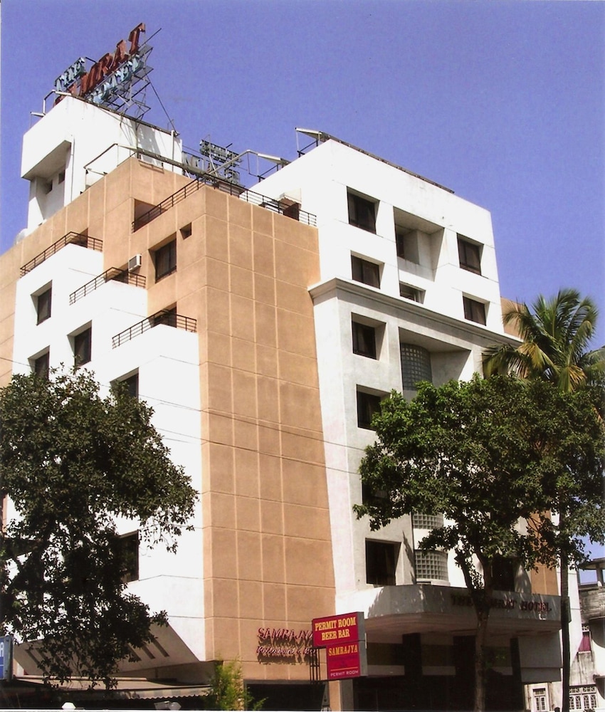 Hotel Samrat 2/40
