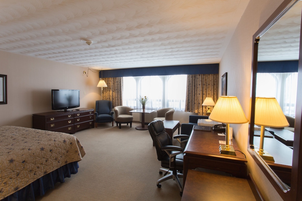 Fredericton Inn 49/65