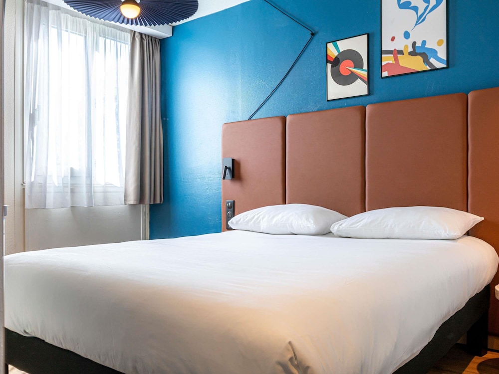 Ibis Saint-Denis Stade Ouest 28/71