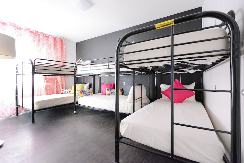 South Beach Rooms and Hostel 17/48
