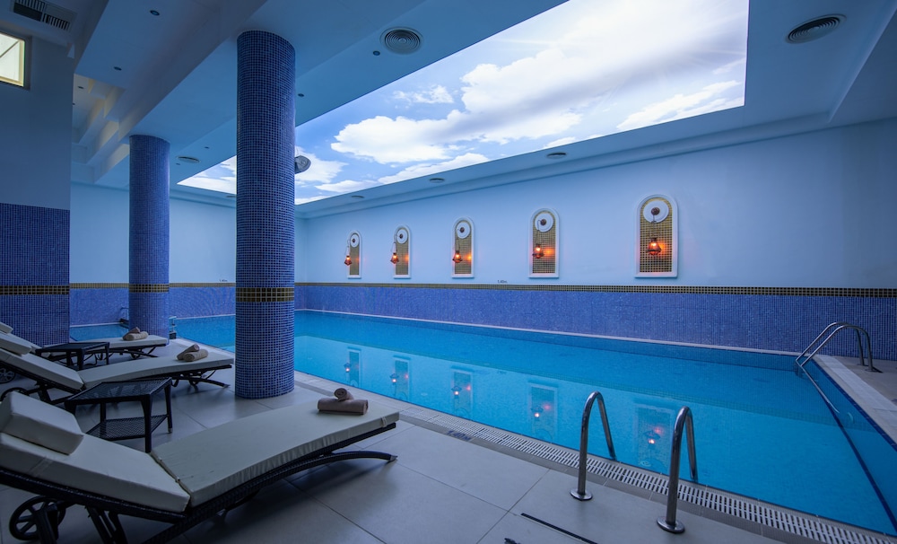 Wellborn Luxury Hotel 20/47