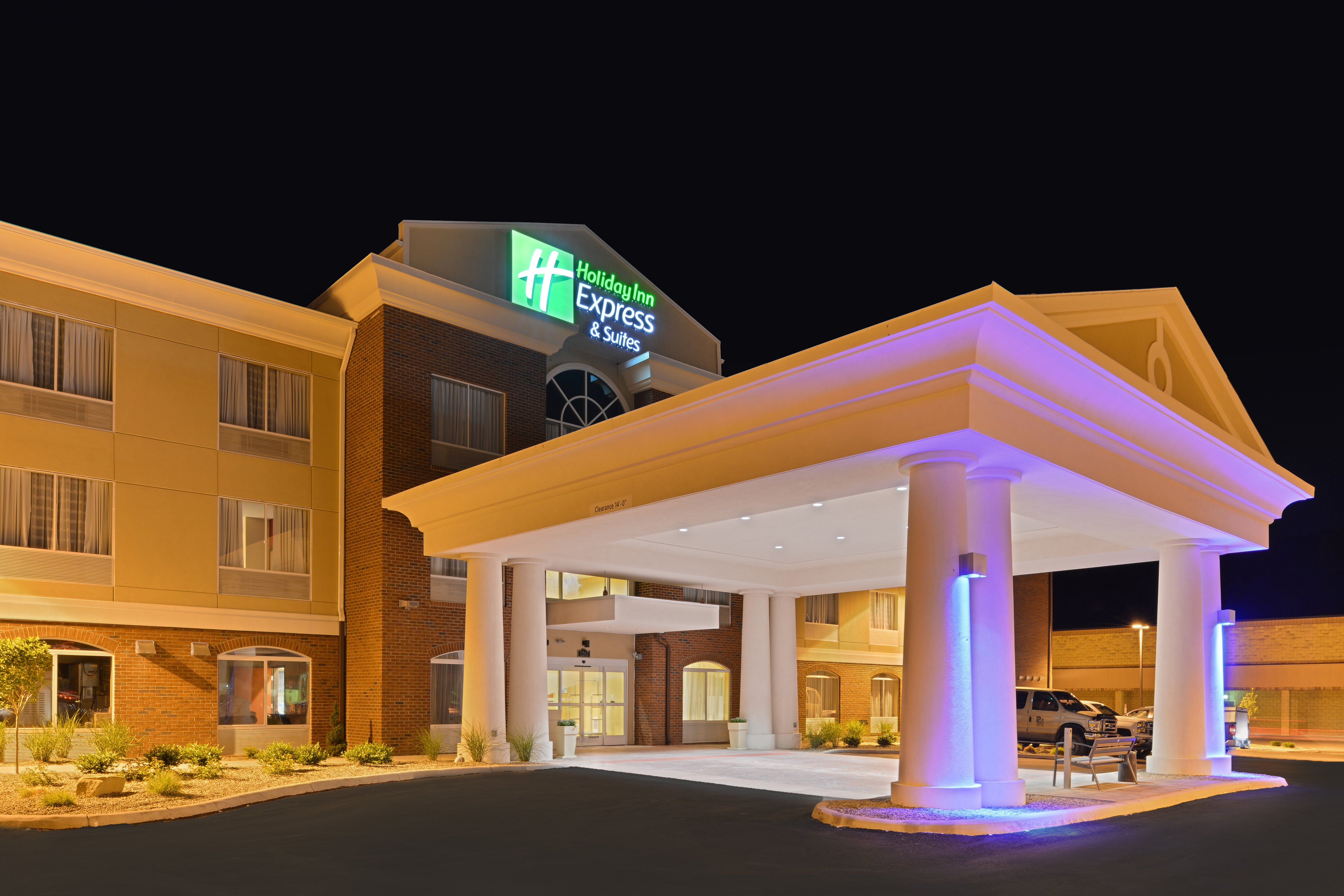 Holiday Inn Express And Suites Ironton 4/76