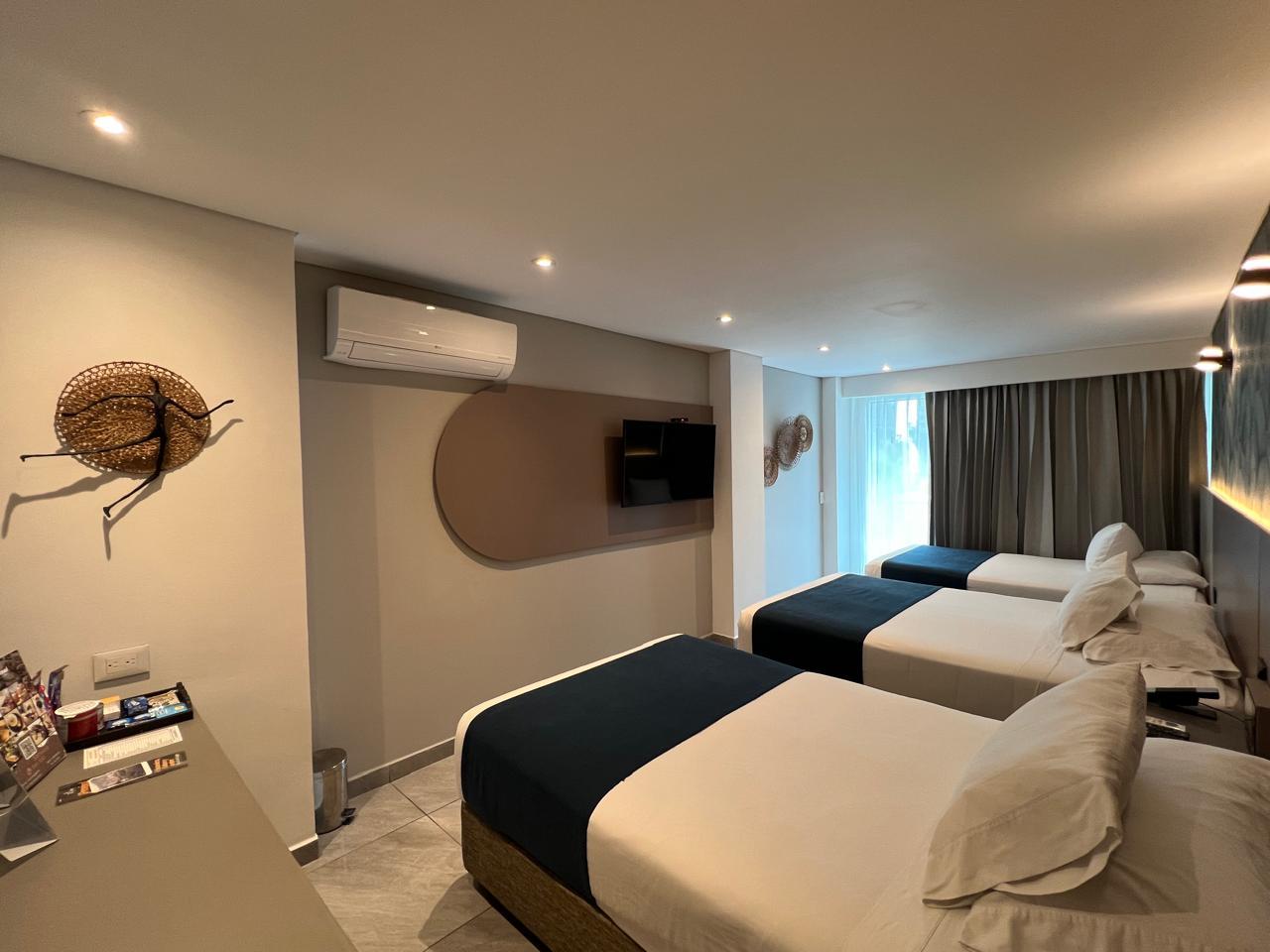 غرفة قياسية ثلاثية بإطلالة، Zione Luxury Hotel Pereira 3/6