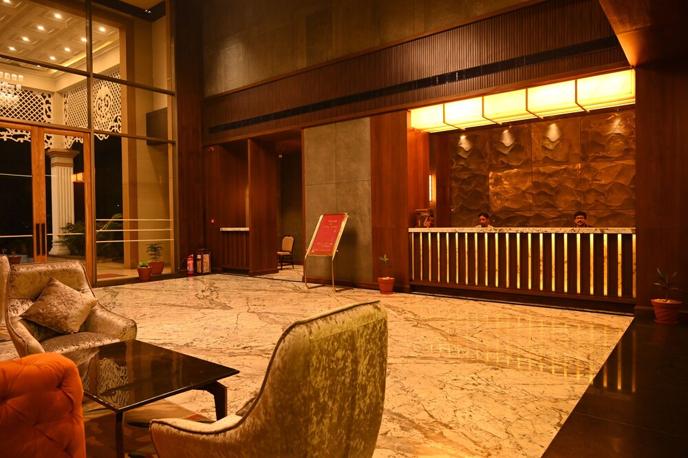Hotel Pahadi 11/25