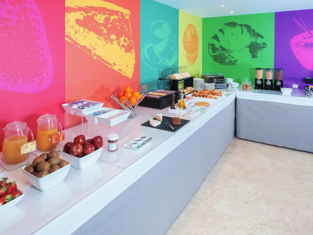 ibis Styles Zaragoza Ramiro I 45/65