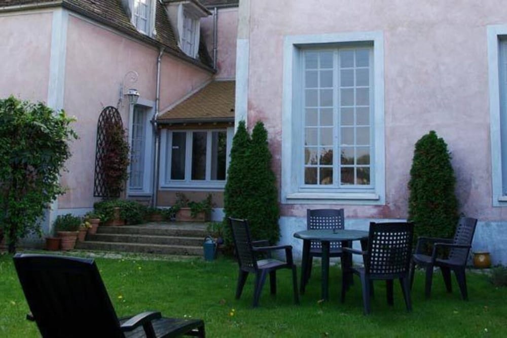 Hotel Saint Laurent 49/49