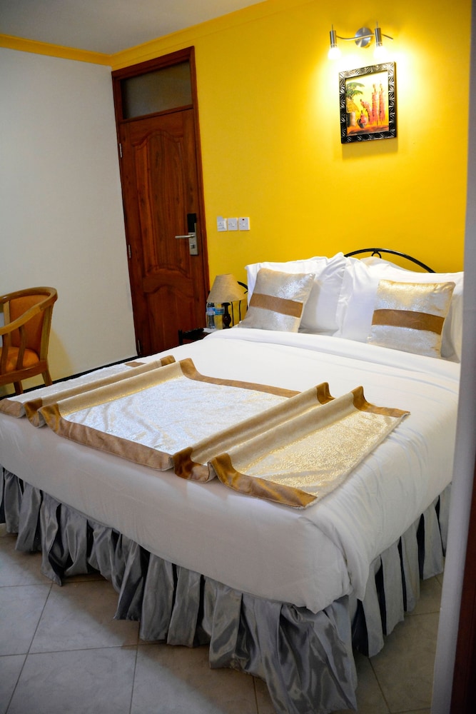 Crest Safari Lodge 27/63