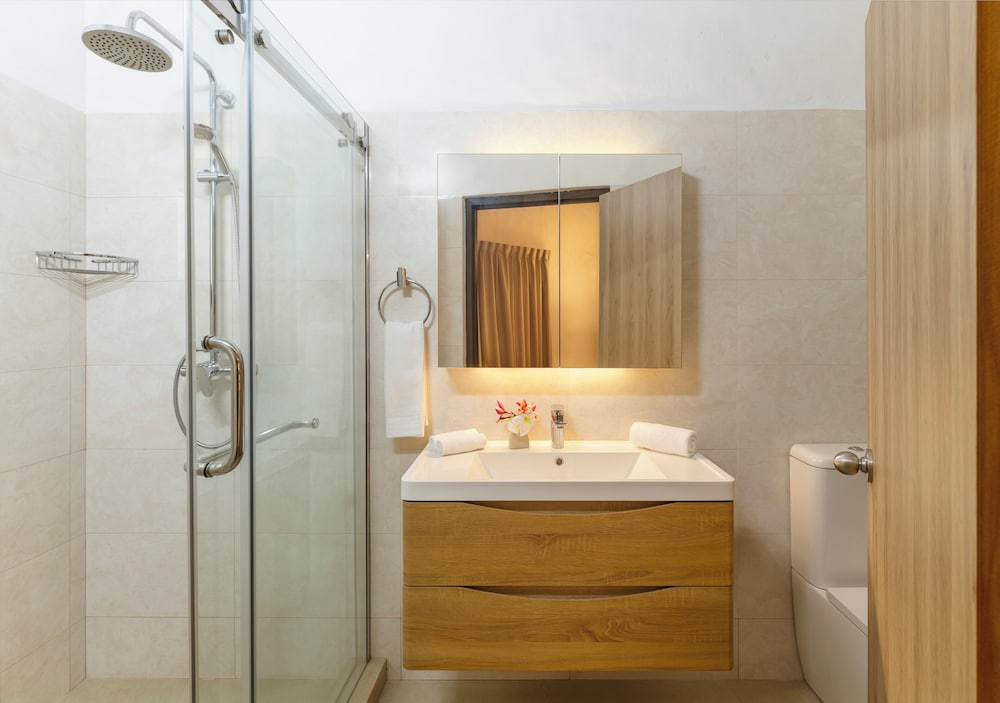 Edens Holiday Villas 44/46