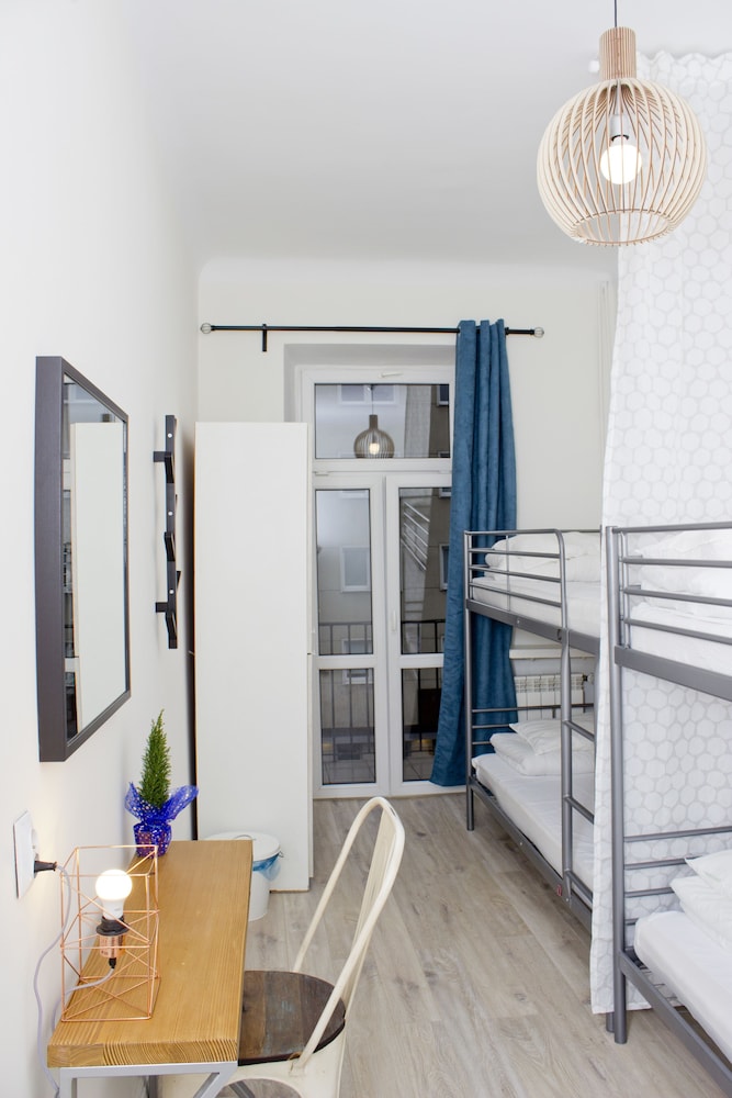 Chillout Hostel 43/70