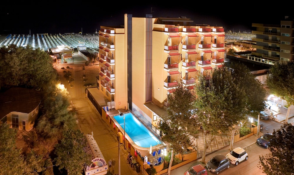 Hotel Ariane 5/61