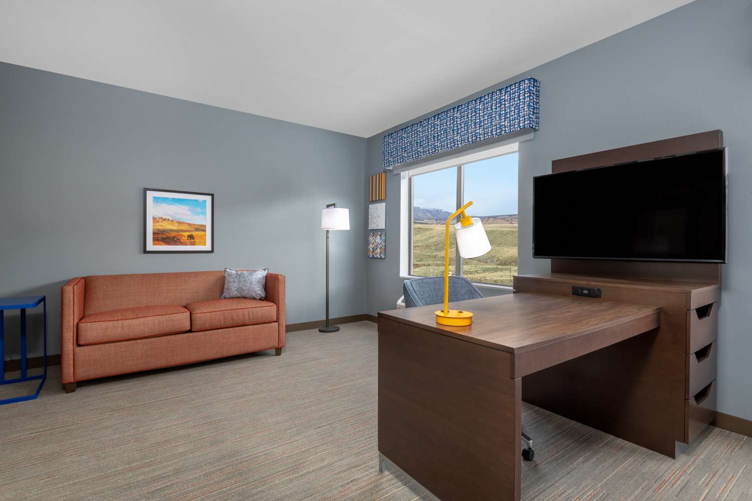 Hampton Inn Suites Cody Wy 21/28