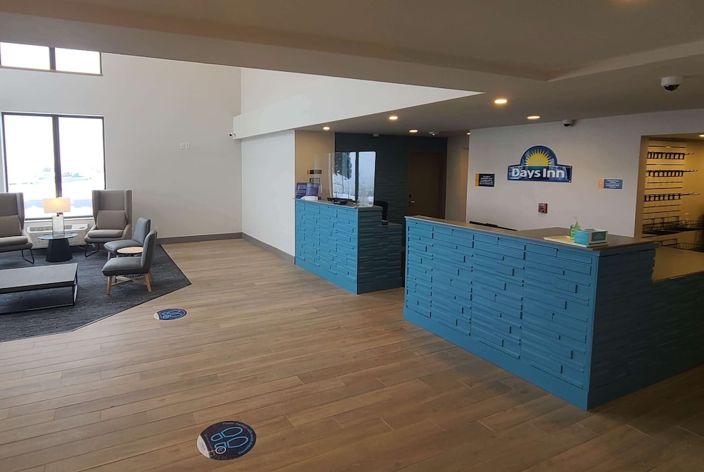Days Inn by Wyndham Johnson Creek 5/33