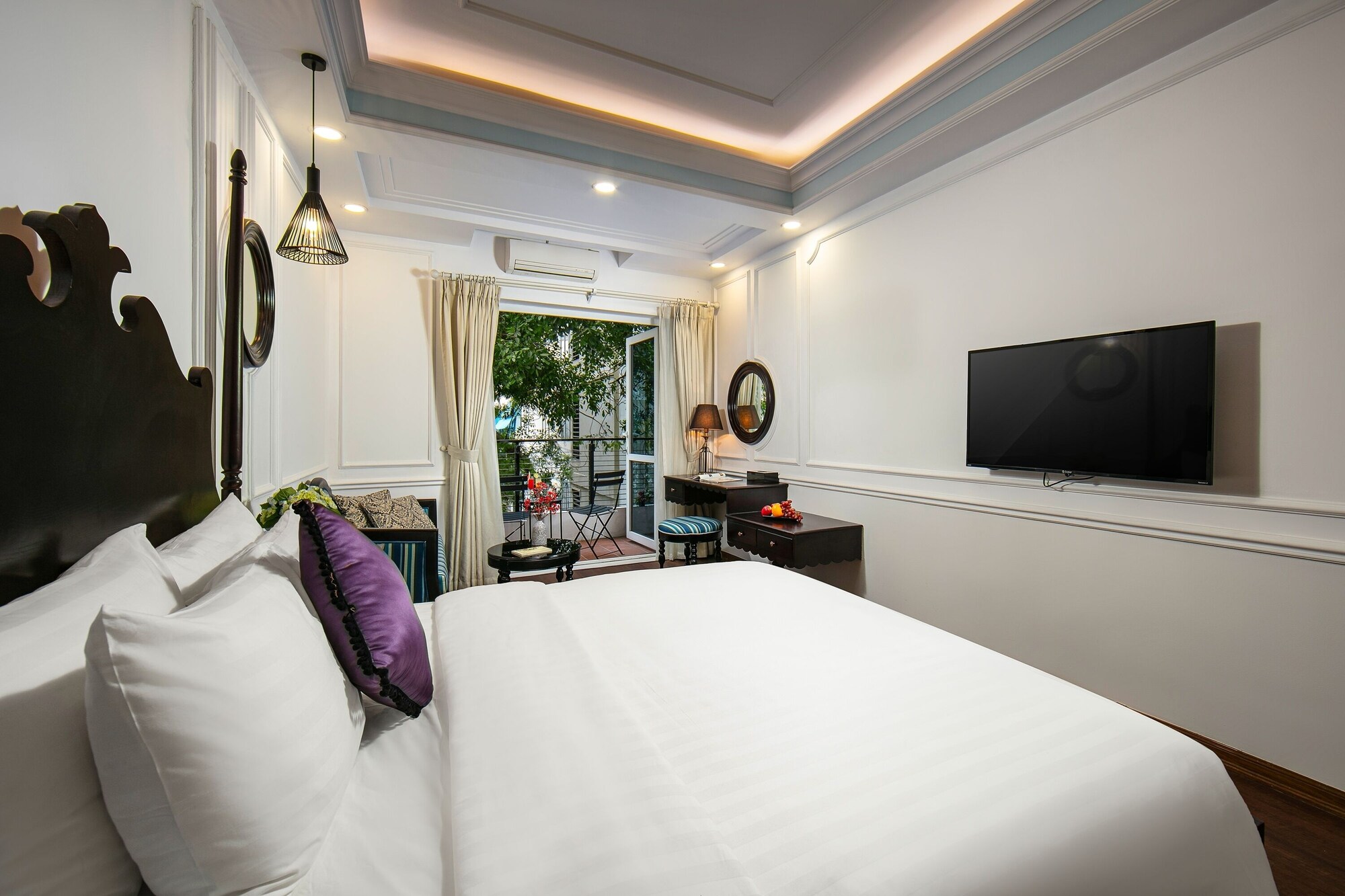 EXECUTIVE, DOUBLE BED, CITY VIEW, BALCONY