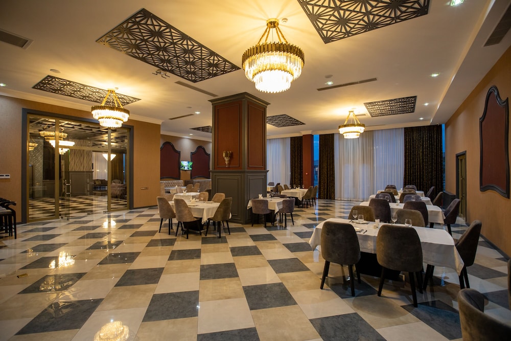 Volga Hotel Baku 27/32
