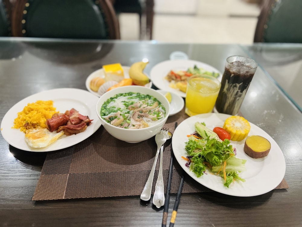 Paragon Noi Bai Hotel and Pool 36/49
