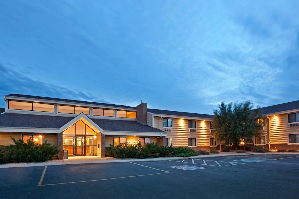 Americinn By Wyndham Mitchell 2/36