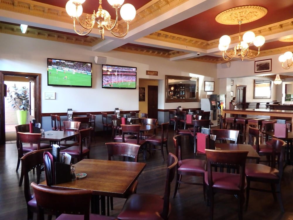 Glenferrie Hotel 53/61