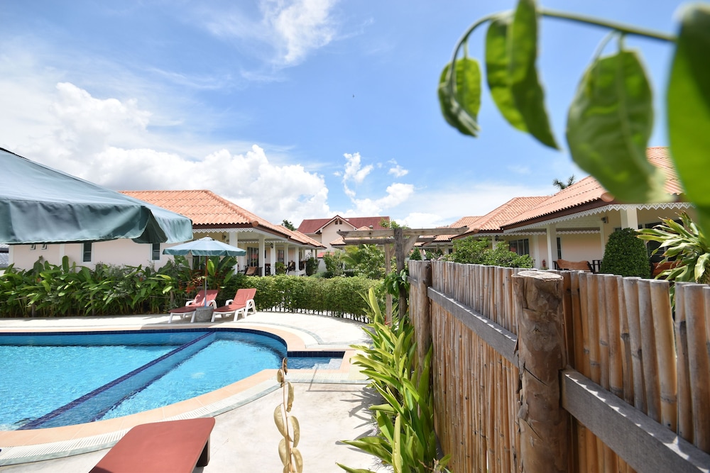 Baan Opun Garden Resort 30/34