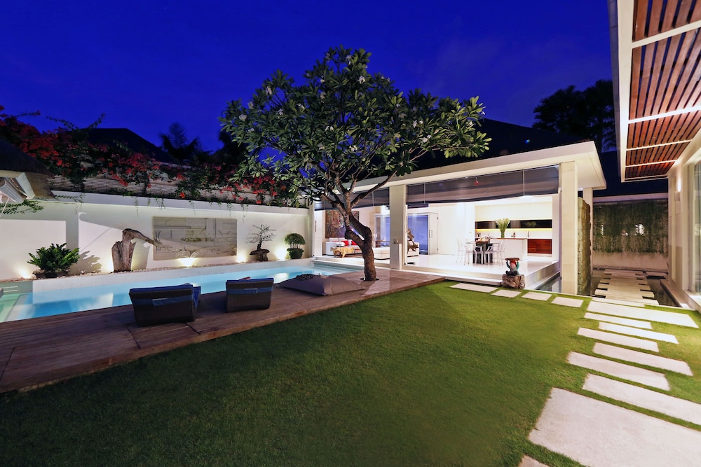 Chandra Bali Villas 45/48