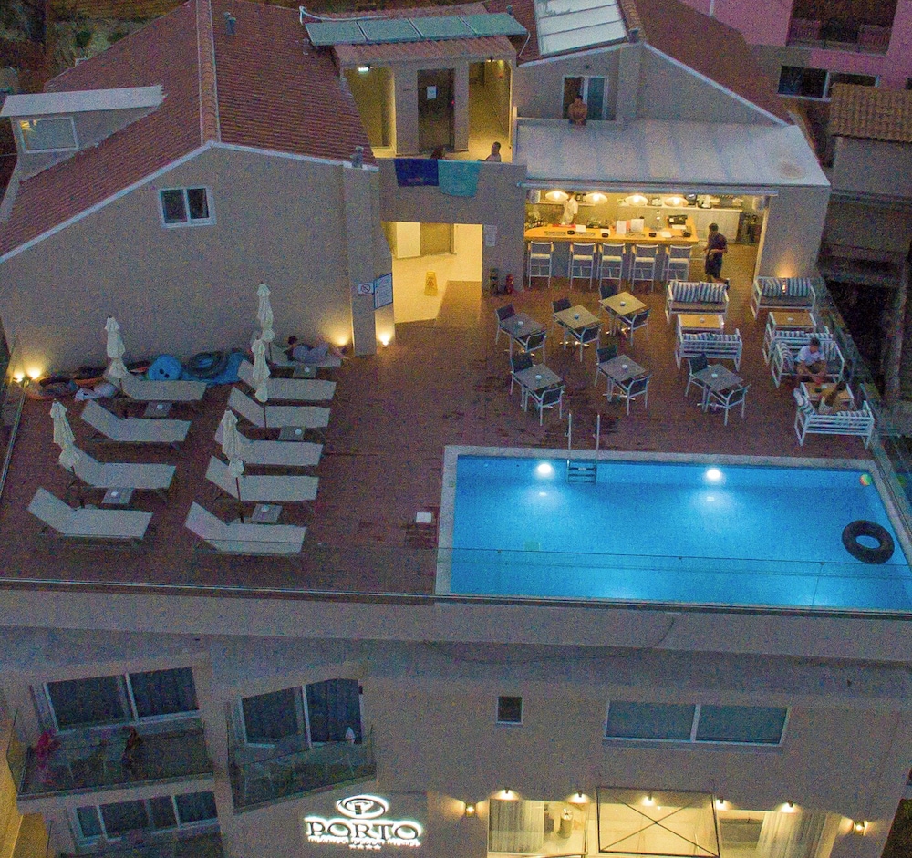 Porto Planos Beach Hotel in Zakynthos