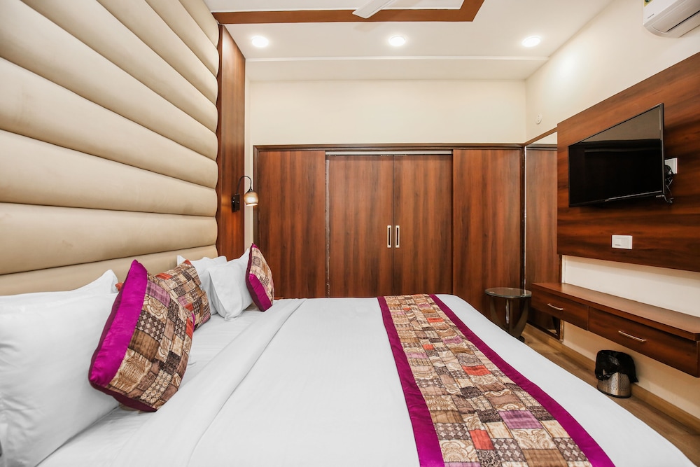 Hotel Karan Residency 17/50