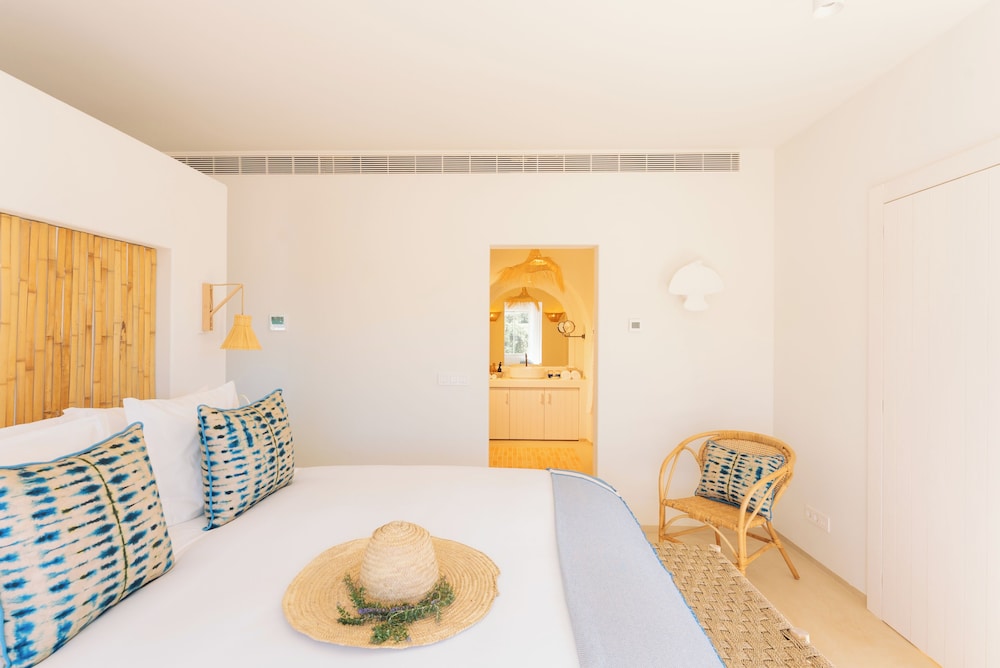 Master, Suite, King Bed, Sofa