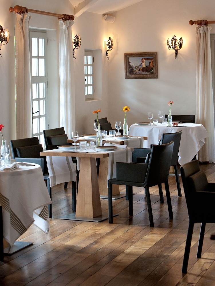 Hotel The Originals Auberge Ostape 34/50