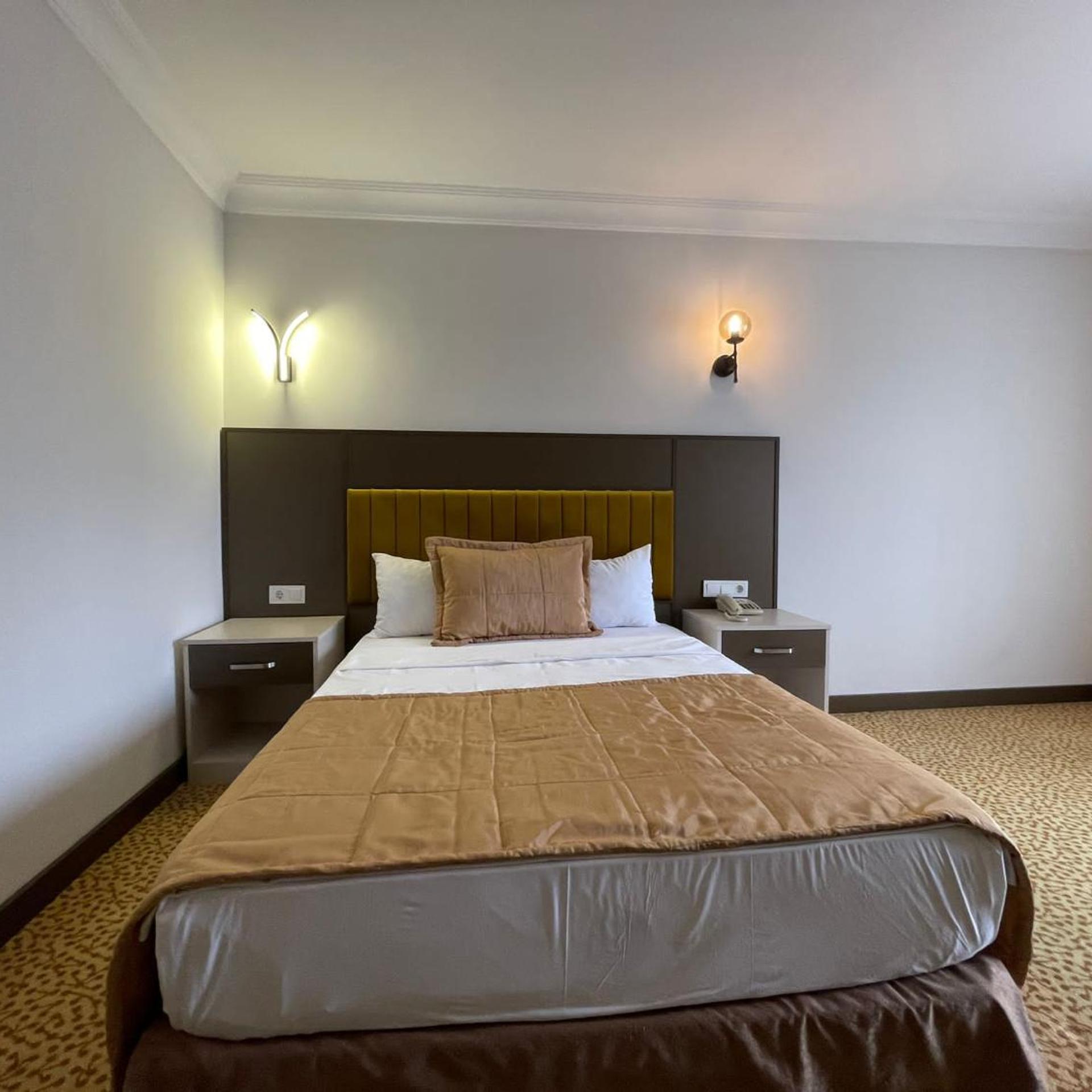 Hotel Sefa 1 12/41