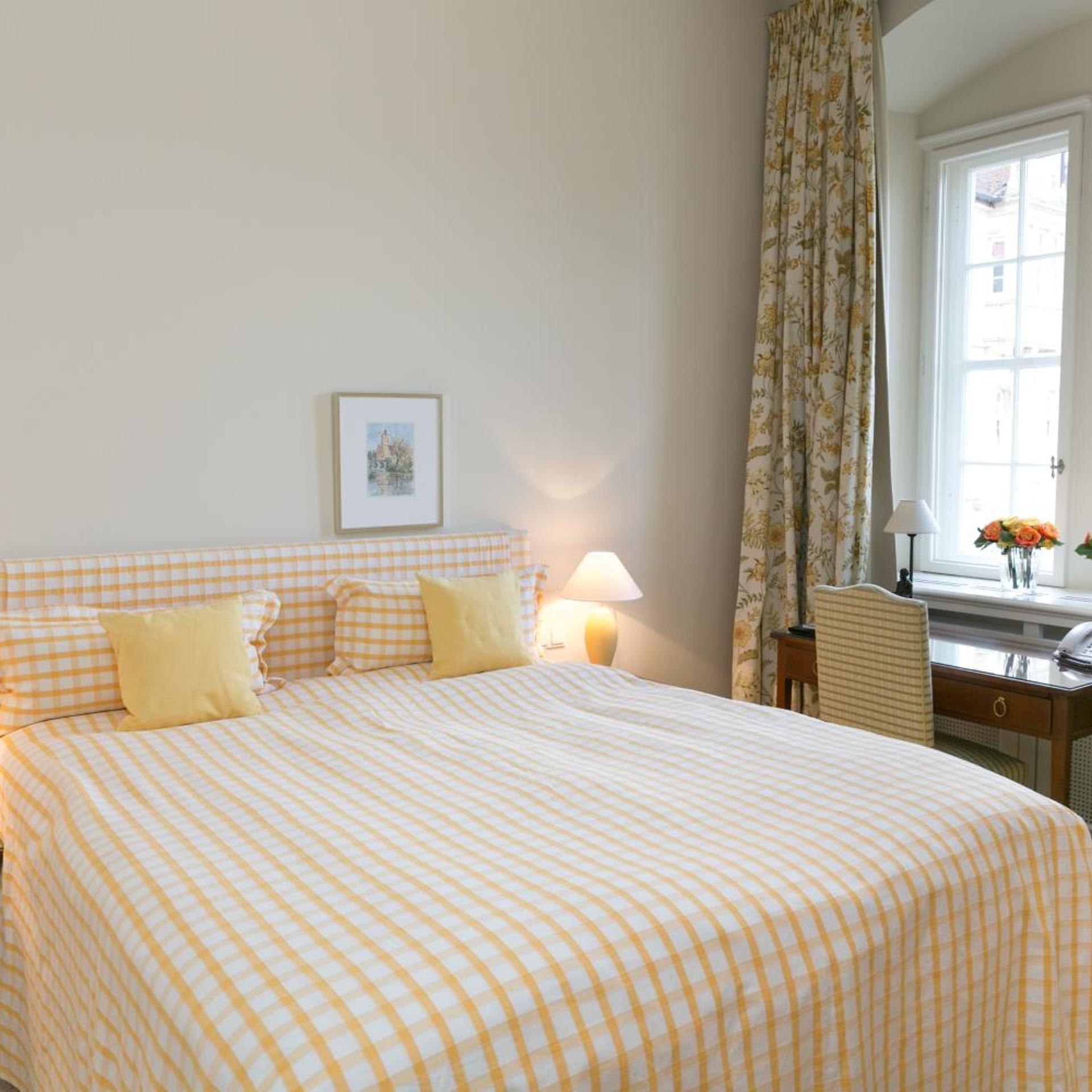 Castle, Double Bed