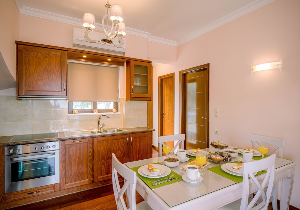 Casa Leone Suites 33/50