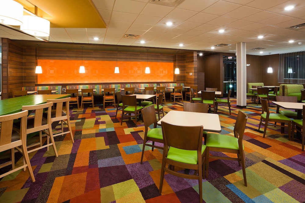 Fairfield Inn Suites By Marriott St Paul Northeast 18/30