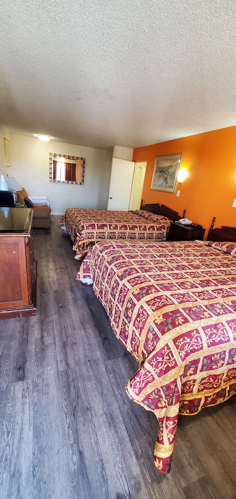 Anaheim National Inn 28/72