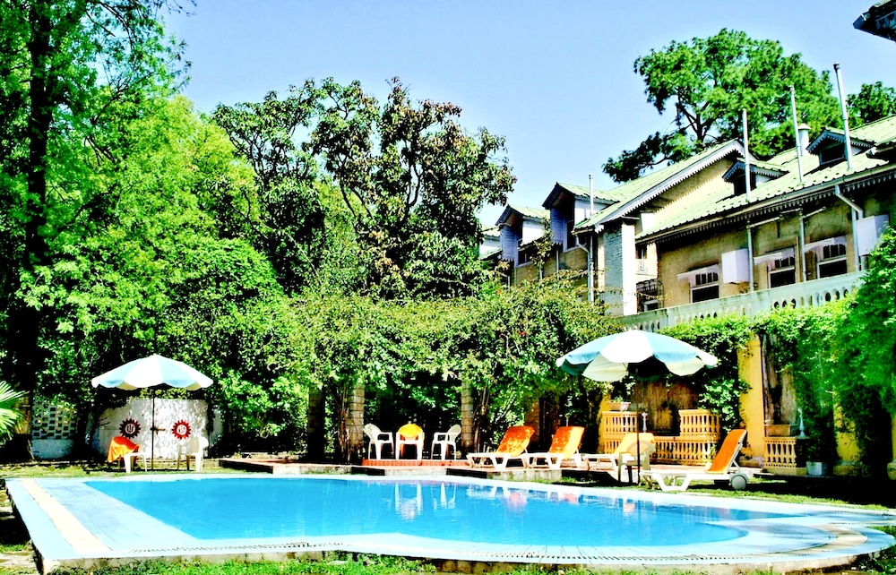 Welcomheritage Taragarh Palace in Baijnath