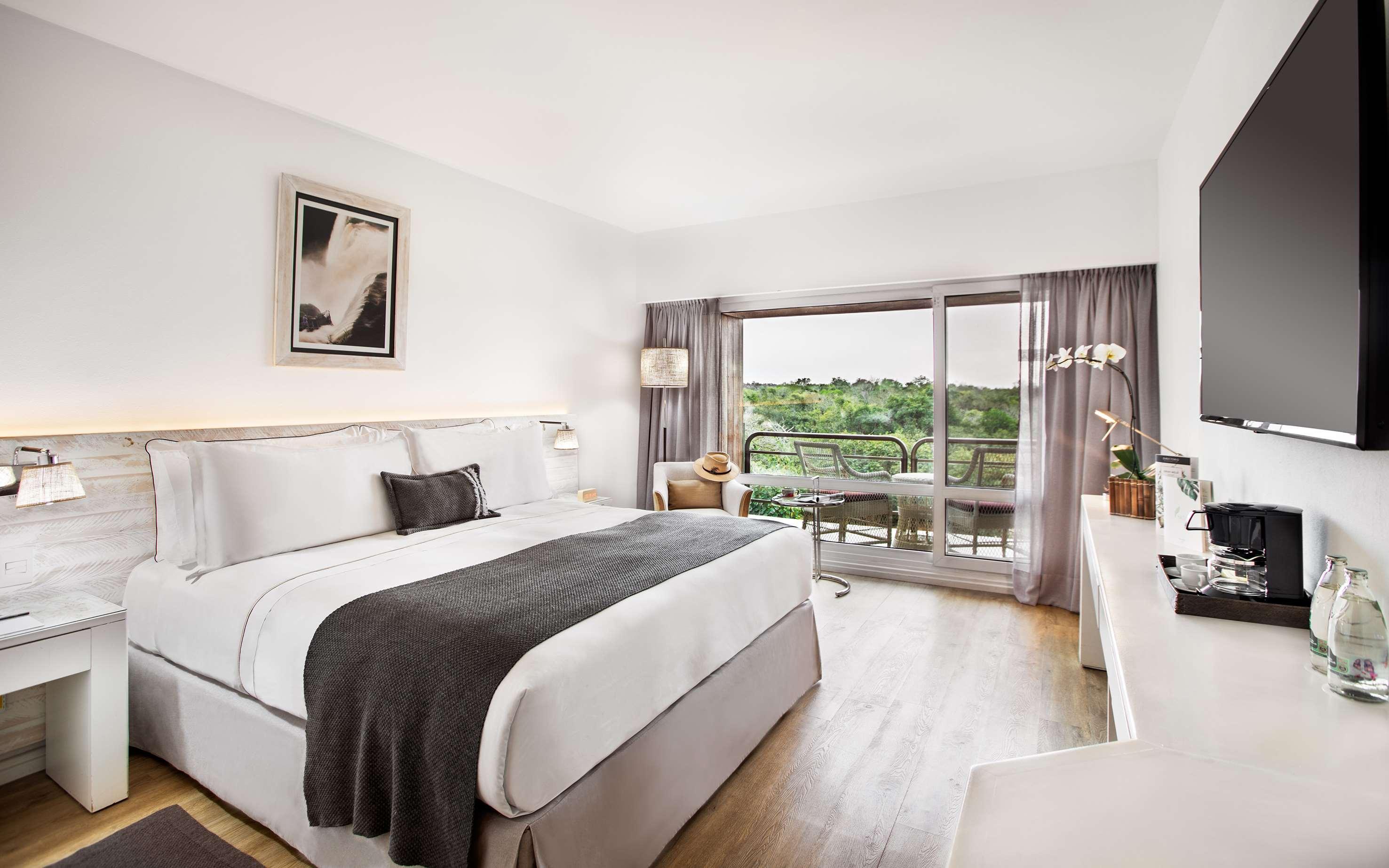 Deluxe, King Bed