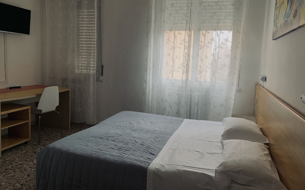 Albergo Moderno 6/33