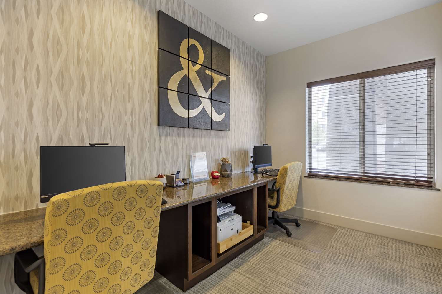 Comfort Inn and Suites Brighton Denver NE Medical Center 4/34
