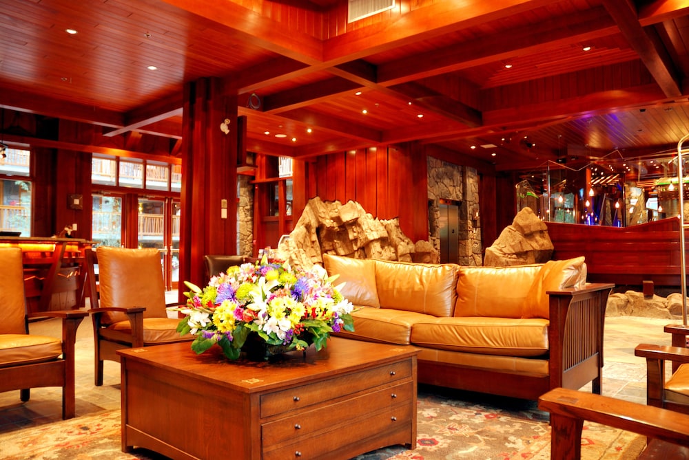 Fox Hotel & Suites 46/63