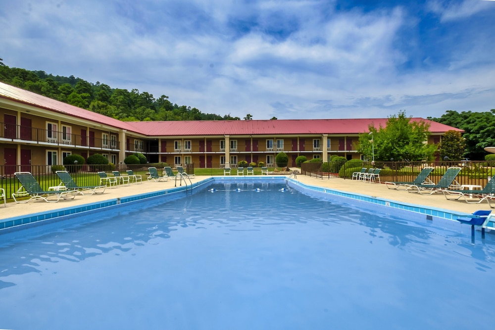 Red Roof Inn Hot Springs 5/49