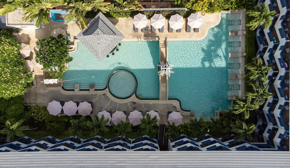 Phuket Island View Resort 52/76