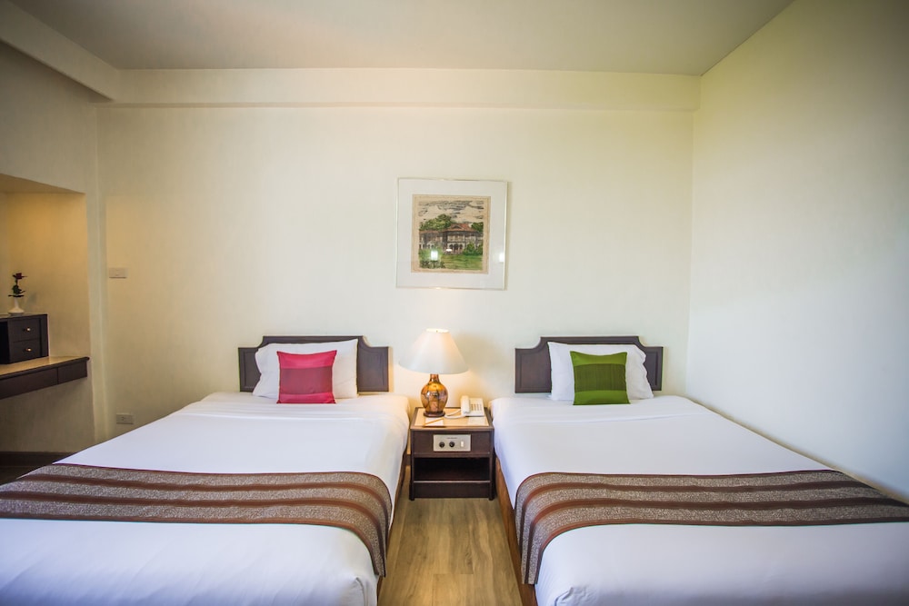 PHUKET MERLIN HOTEL 12/67