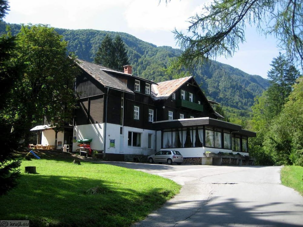 Hostel Pod Voglom 5/50